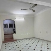 Cho thuê nhà làm VP kinh doanh, TT dạy học Phố Hoàng Ngân, 3 tầng, 90m2, MT 5m, 19 Triệu